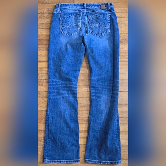 BKE Payton Bootcut Size 30R Medium Wash Distressed Low Rise Women’s Jeans - Picture 5 of 10